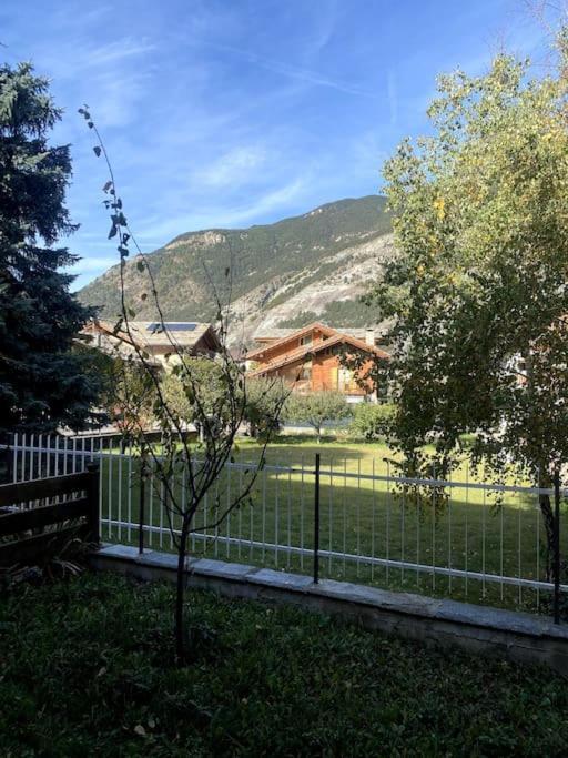 Incantevole Appartamento Con Giardino - Garage Privato E Free Wifi Улкс Екстериор снимка